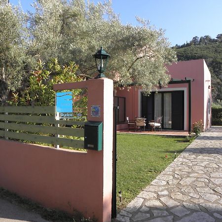 Ionian Breeze Studios Frínion 外观 照片